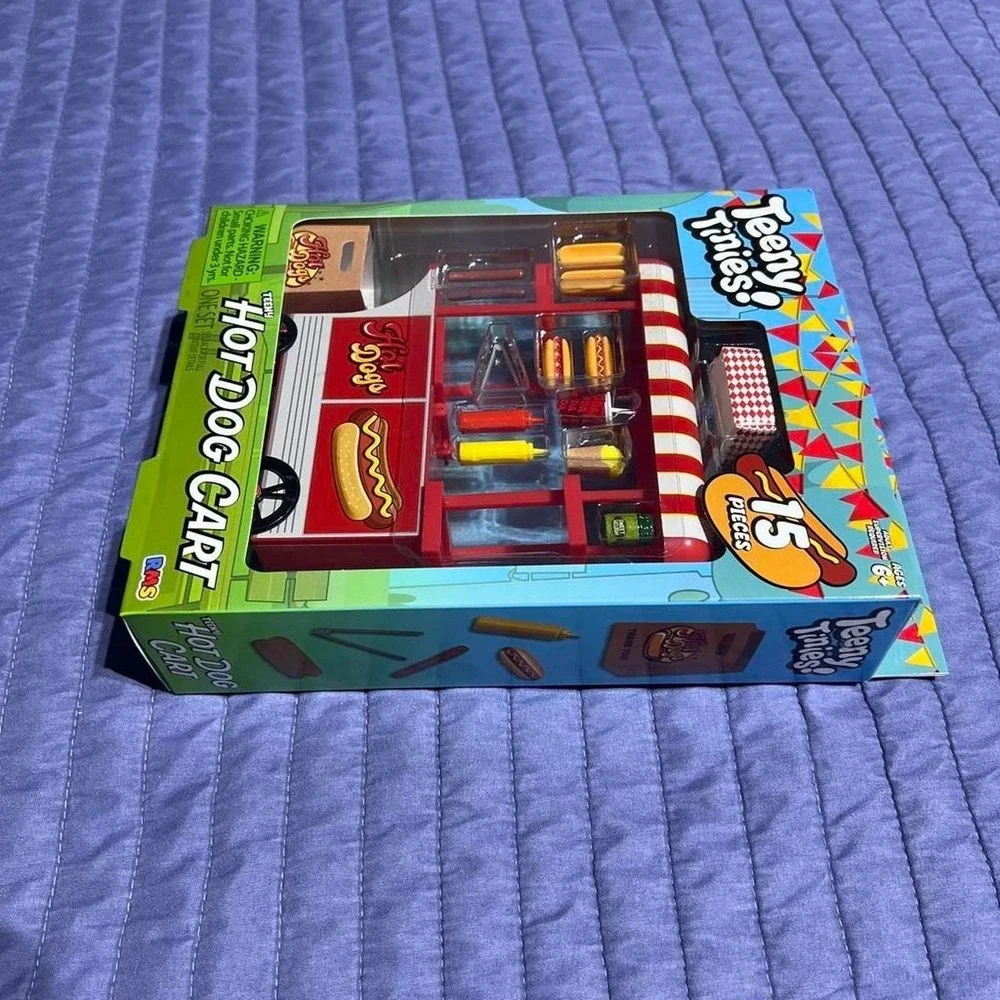 Teeny Tinies Hot Dog Cart Miniature Playset 15 Pieces RMS New in Box